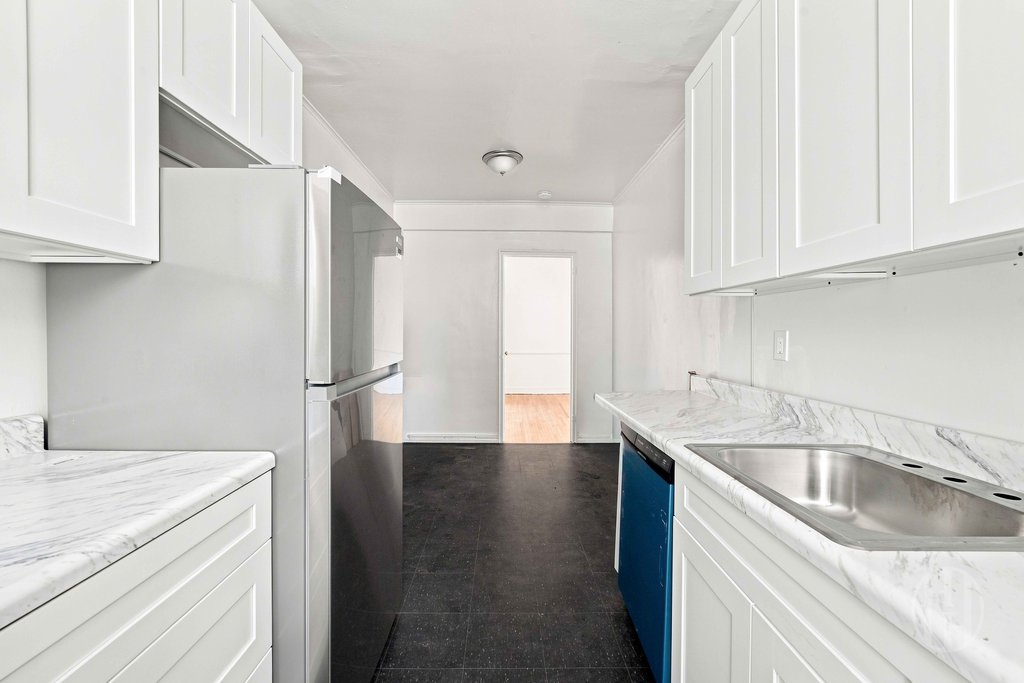 913 Park Place, Unit 3B photo 10