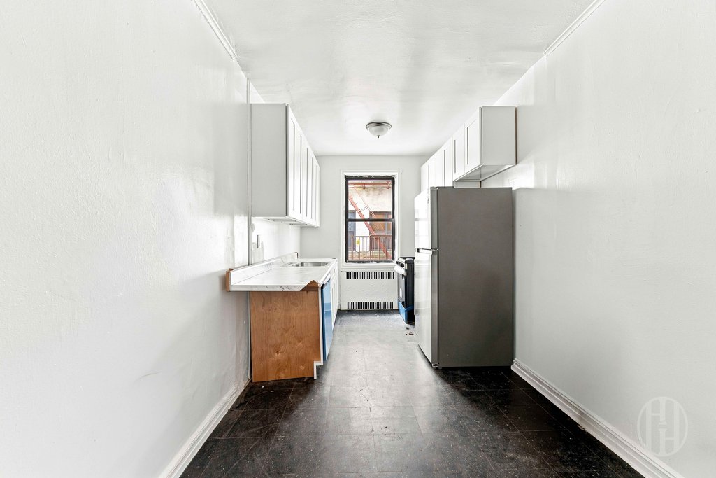 913 Park Place, Unit 3B photo 11
