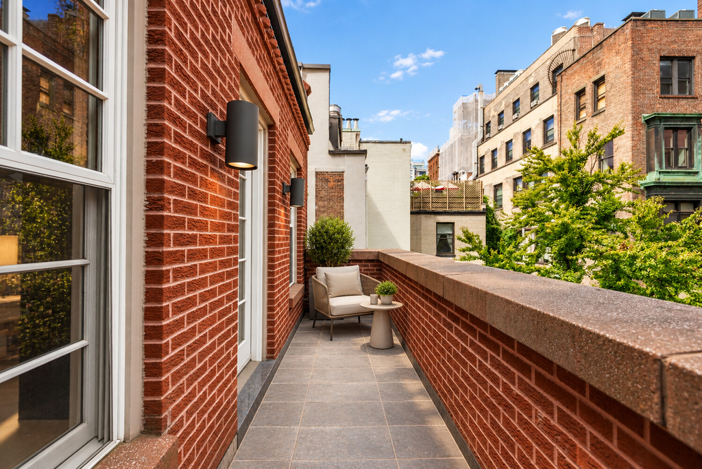 51 East 67th Street – For Sale photo 22