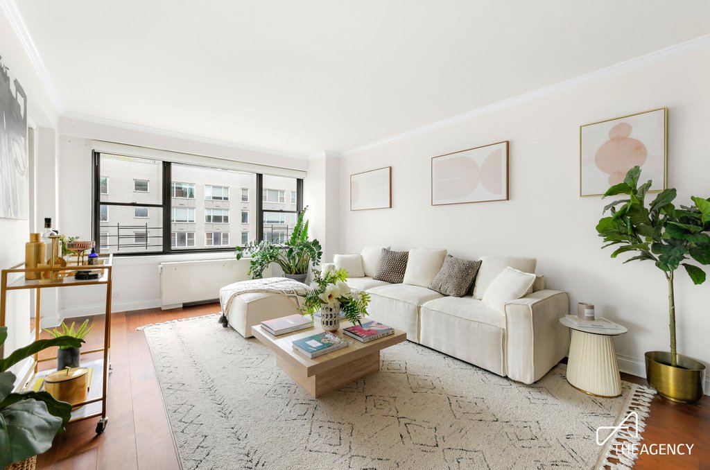 301 East 64th Street, Unit 15B photo 3