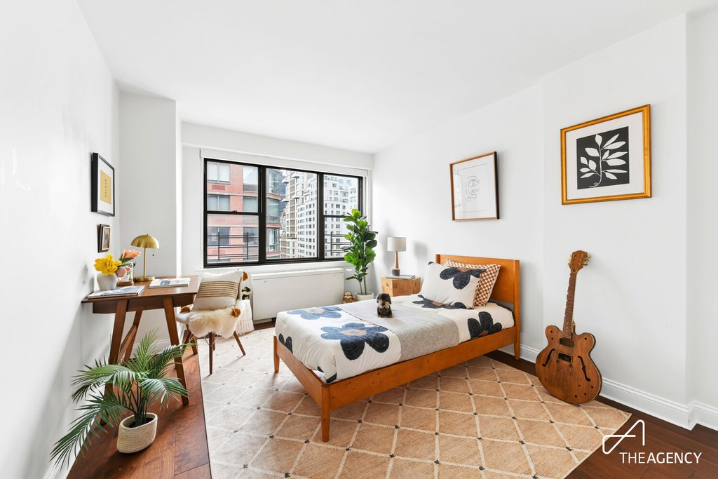 301 East 64th Street, Unit 15B photo 6