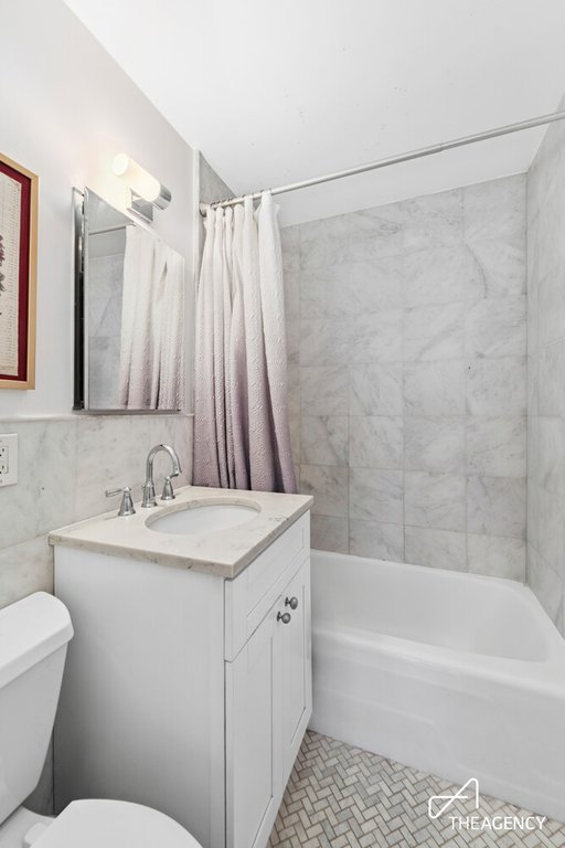 301 East 64th Street, Unit 15B photo 10