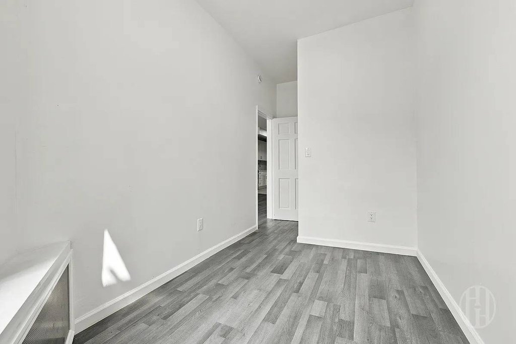 146-07 Jamaica Avenue, Unit 1 photo 10