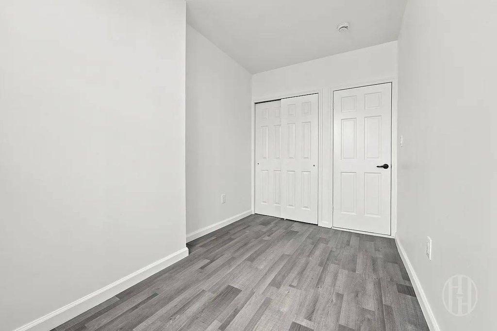 146-07 Jamaica Avenue, Unit 1 photo 12