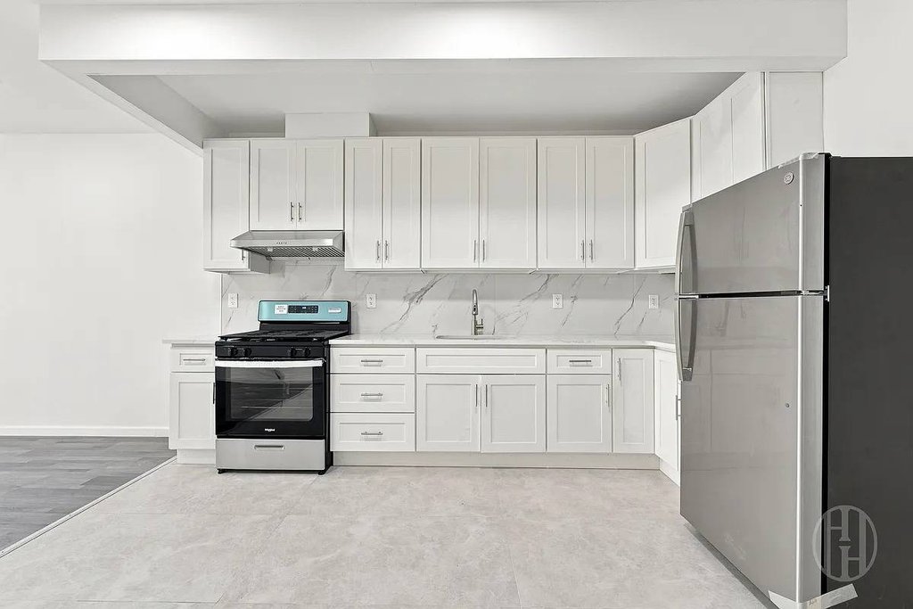 146-07 Jamaica Avenue, Unit 1 photo 14