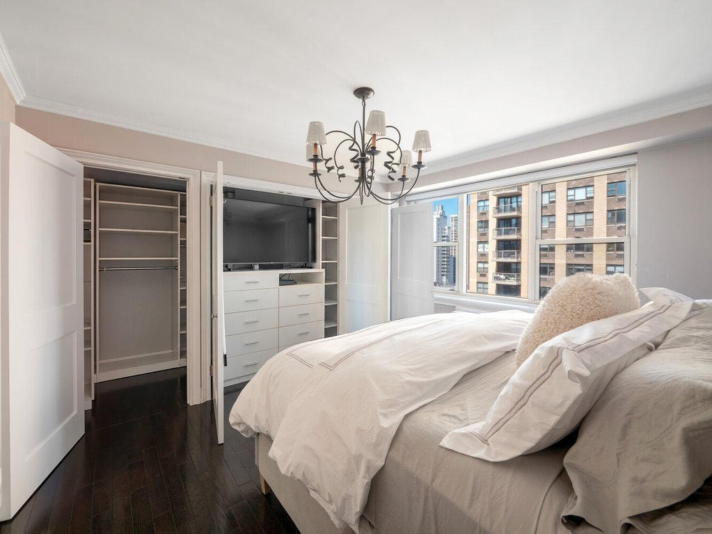 340 East 80th Street, Unit 21E photo 4