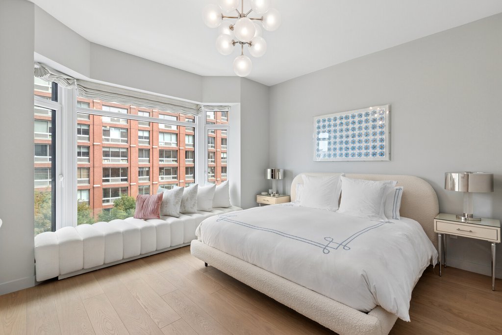 555 West 22nd Street, Unit 5CE photo 6