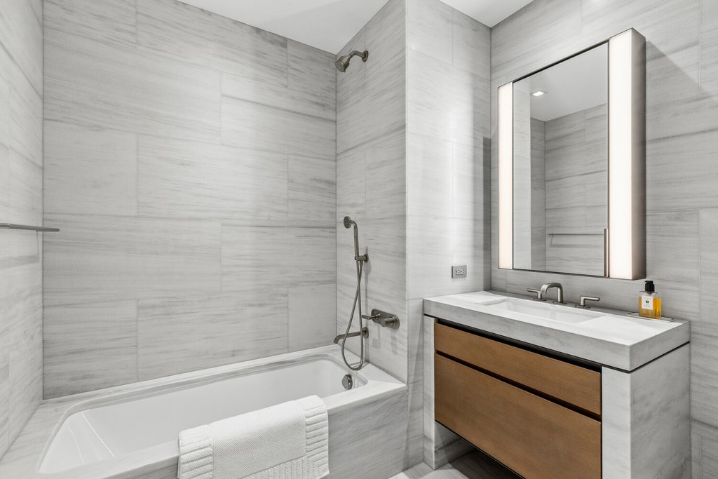 555 West 22nd Street, Unit 5CE photo 9