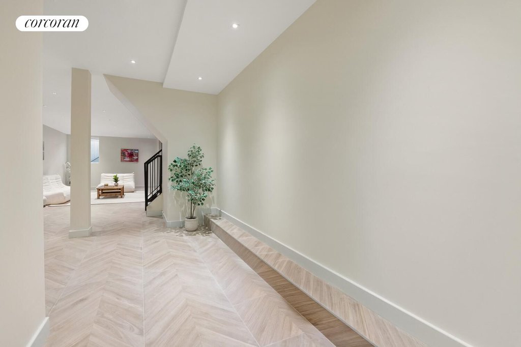 21 Lefferts Place, Unit 1 photo 11