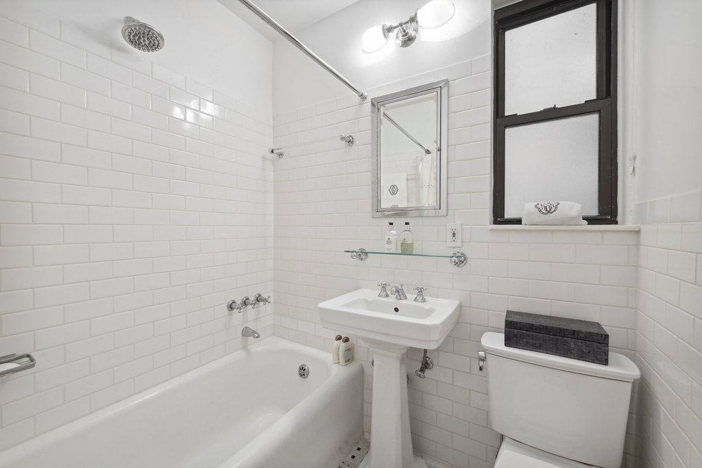 225 East 79th Street, Unit 5A photo 18