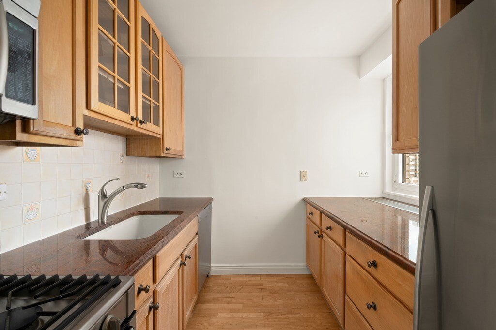 303 East 57th Street, Unit 12D