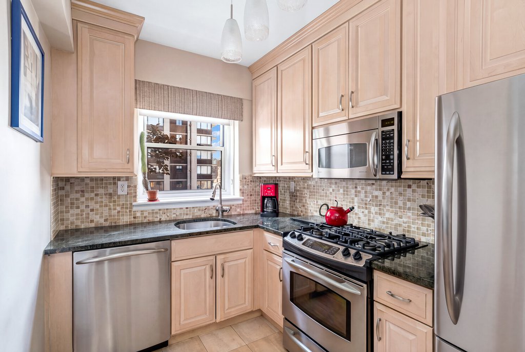 400 East 85th Street, Unit PHA photo 4