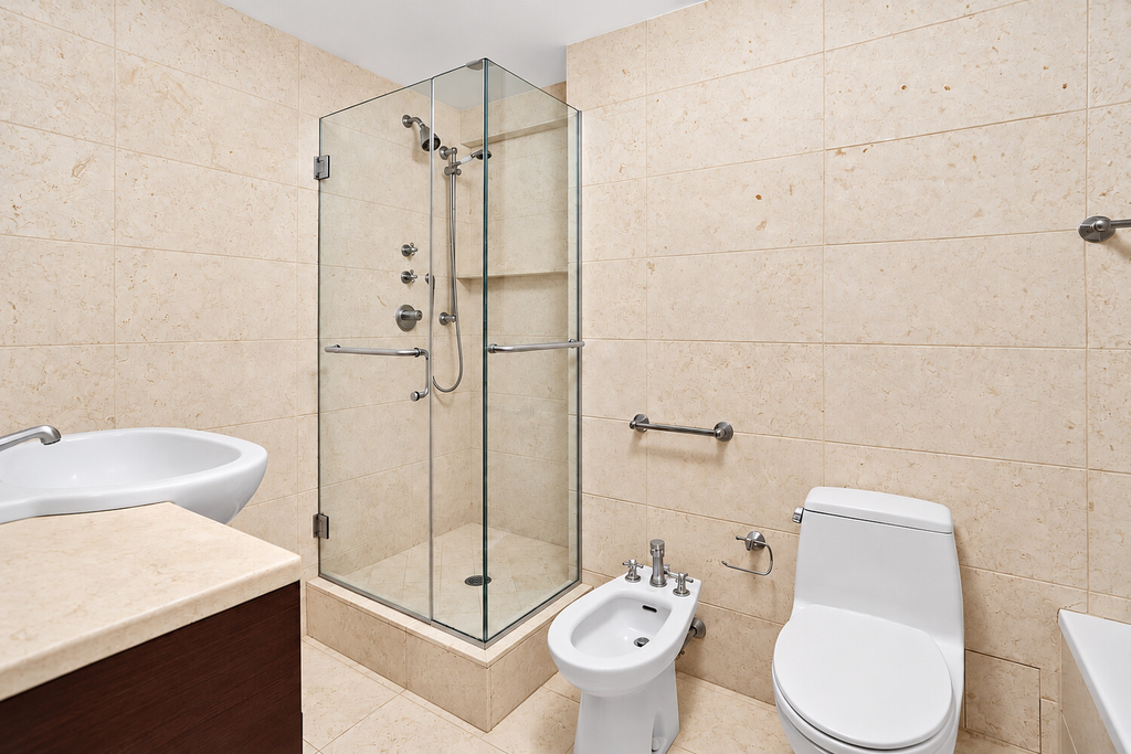 20 East 68th Street, Unit 10DE photo 8