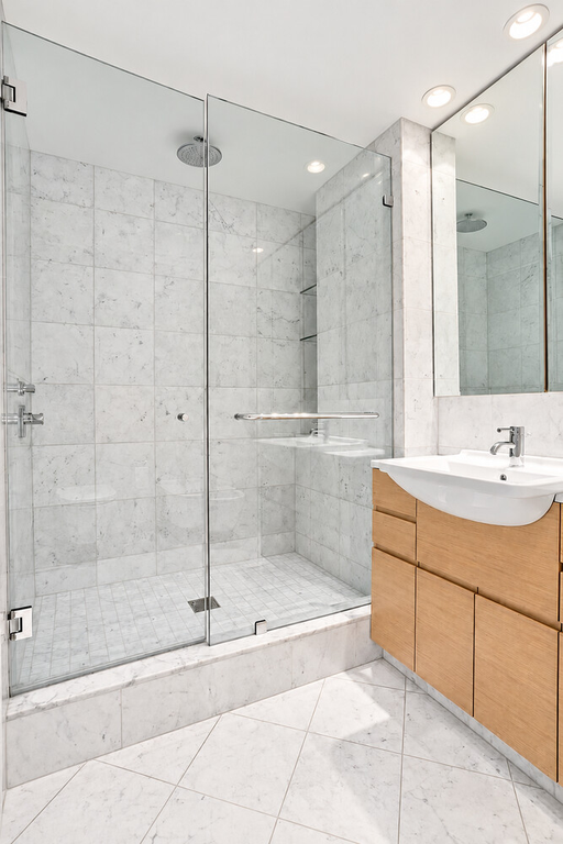 20 East 68th Street, Unit 10DE photo 10