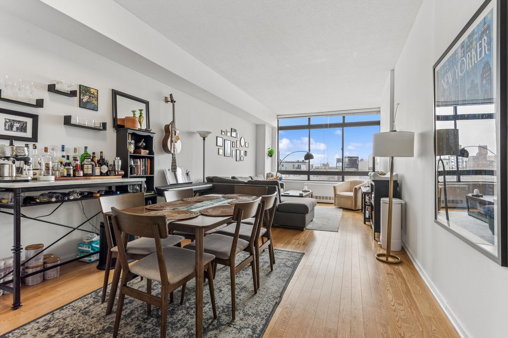 225 West 83rd Street, Unit 16H photo 2