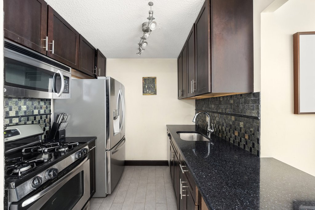 130 Lenox Avenue, Unit 218 photo 3