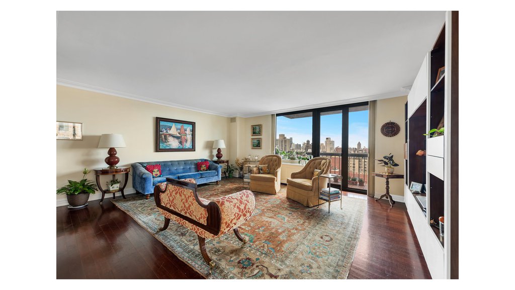 1438 Third Avenue, Unit 24B