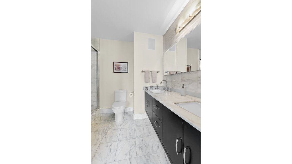 1438 Third Avenue, Unit 24B photo 7