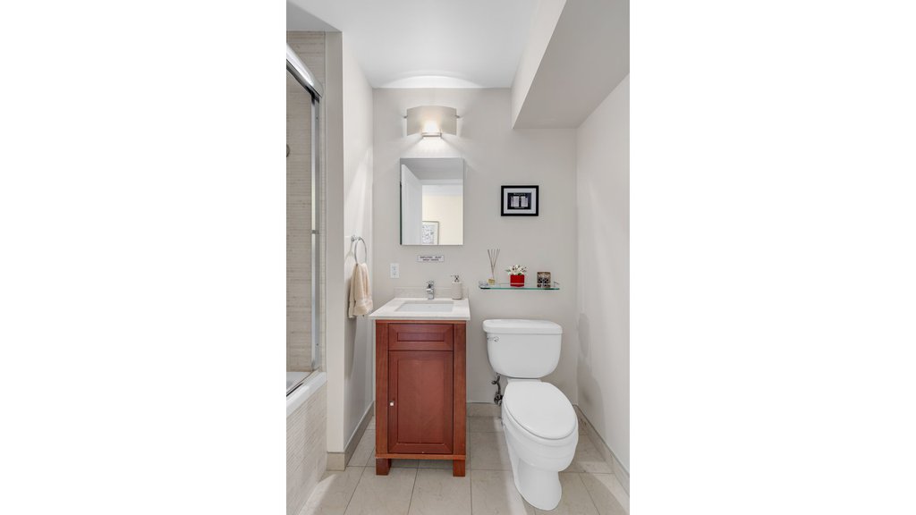 1438 Third Avenue, Unit 24B photo 9