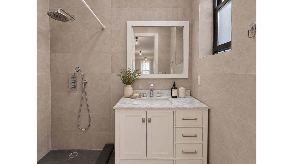 646 Ninth Avenue, Unit 4FS photo 8