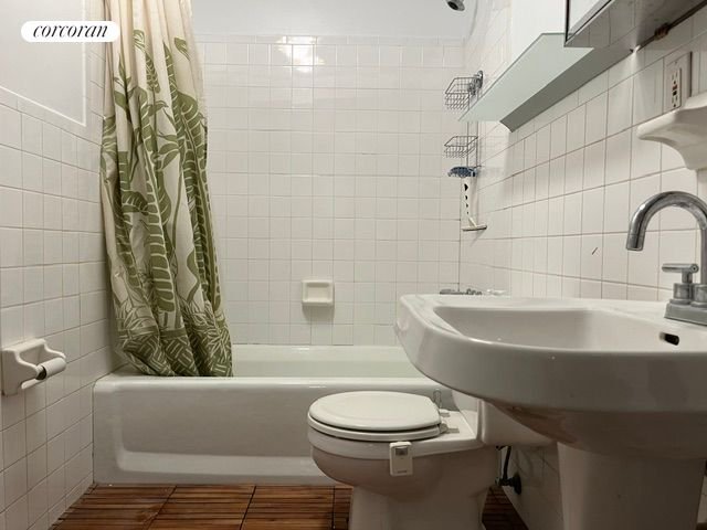 555 Washington Avenue, Unit 1L photo 14