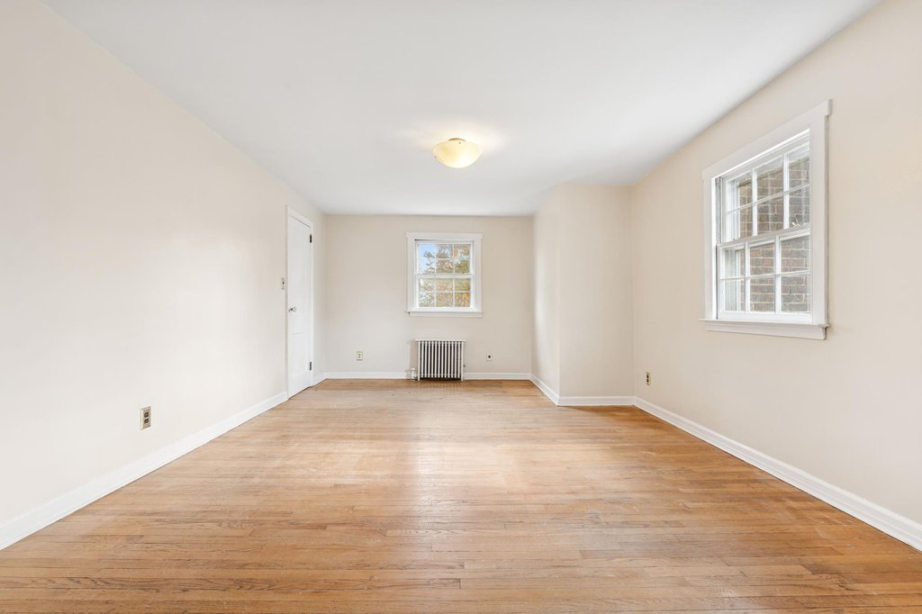 97 Westcott Boulevard – For Sale photo 5