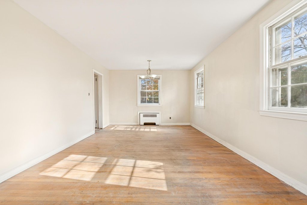 97 Westcott Boulevard – For Sale photo 9