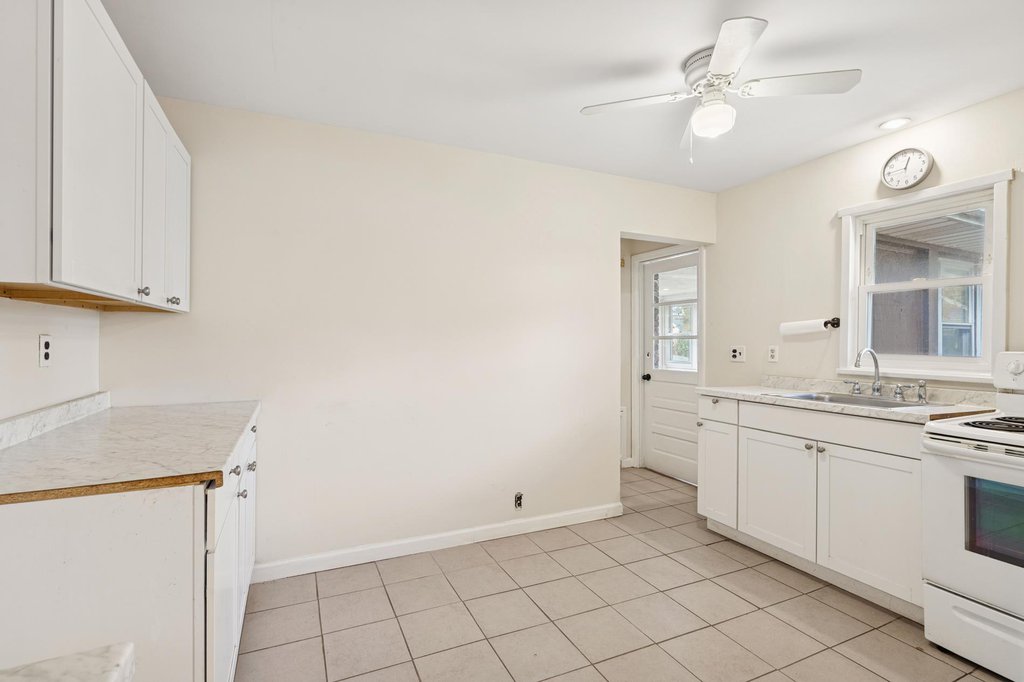 81 Midland Road – For Sale photo 3