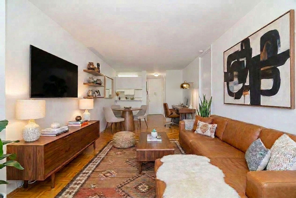 215 West 95th Street, Unit 15A photo 3