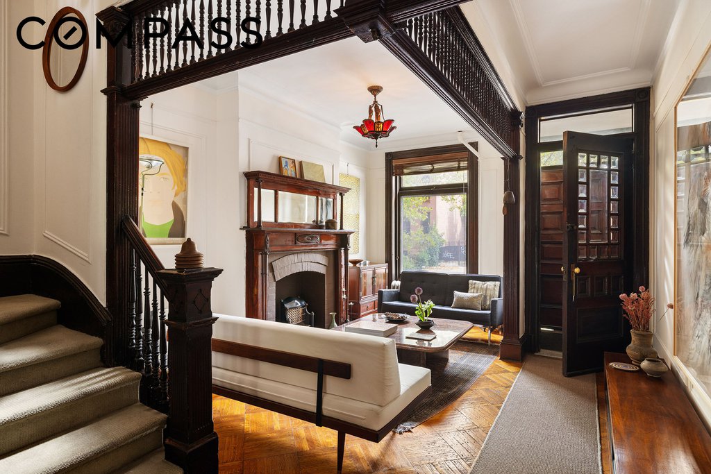 288 A Vanderbilt Avenue – For Sale photo 2