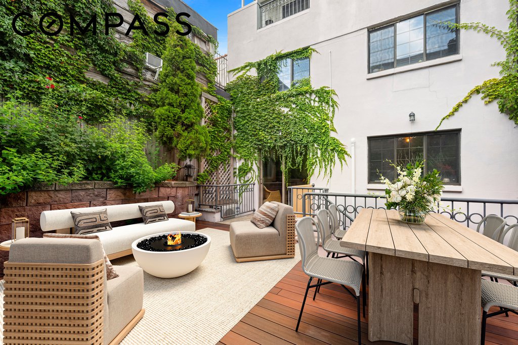 976 Metropolitan Avenue, Unit 1B