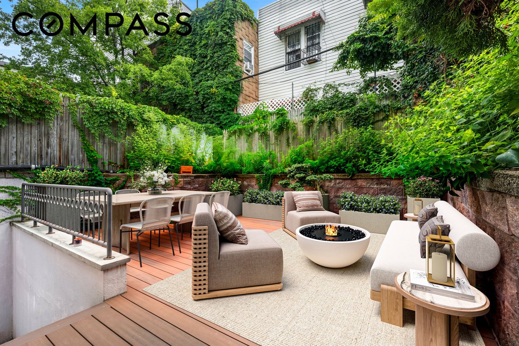 976 Metropolitan Avenue, Unit 1B photo 2