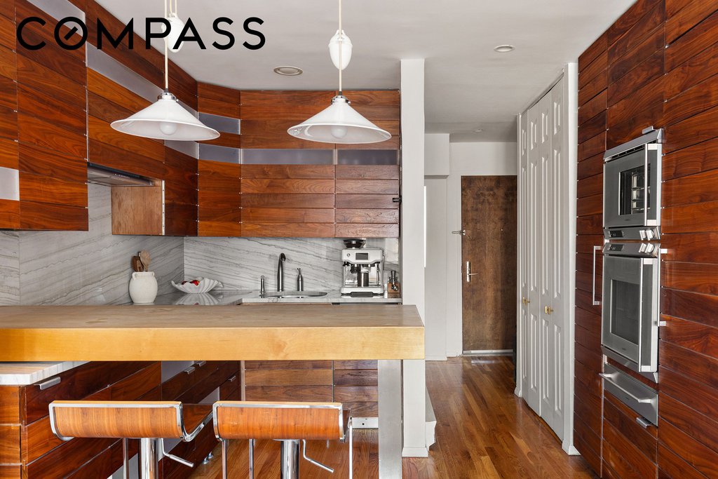 331 West 14th Street, Unit PHB photo 2