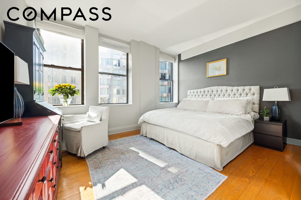 150 Nassau Street, Unit 17D photo 5