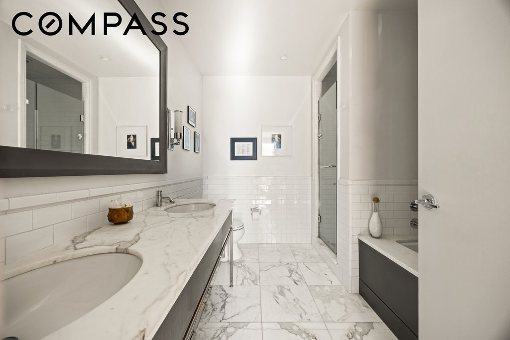 150 Nassau Street, Unit 17D photo 7