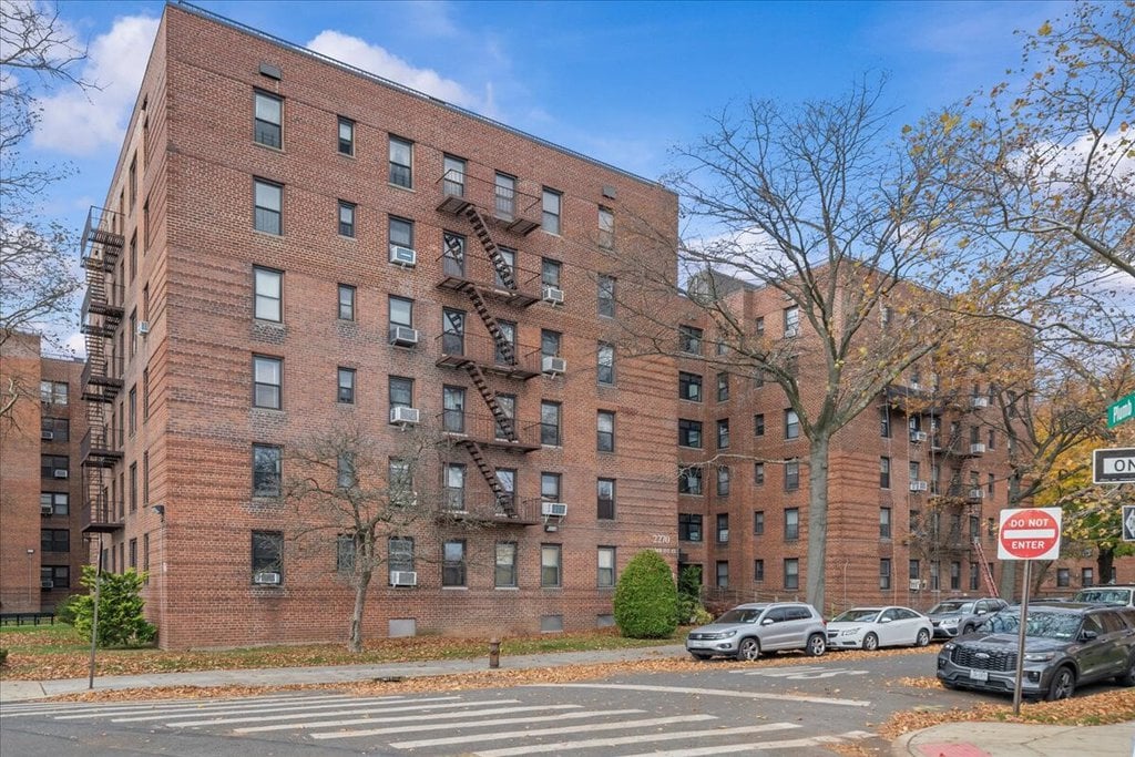 2270 Plumb 1st Street, Unit 1B