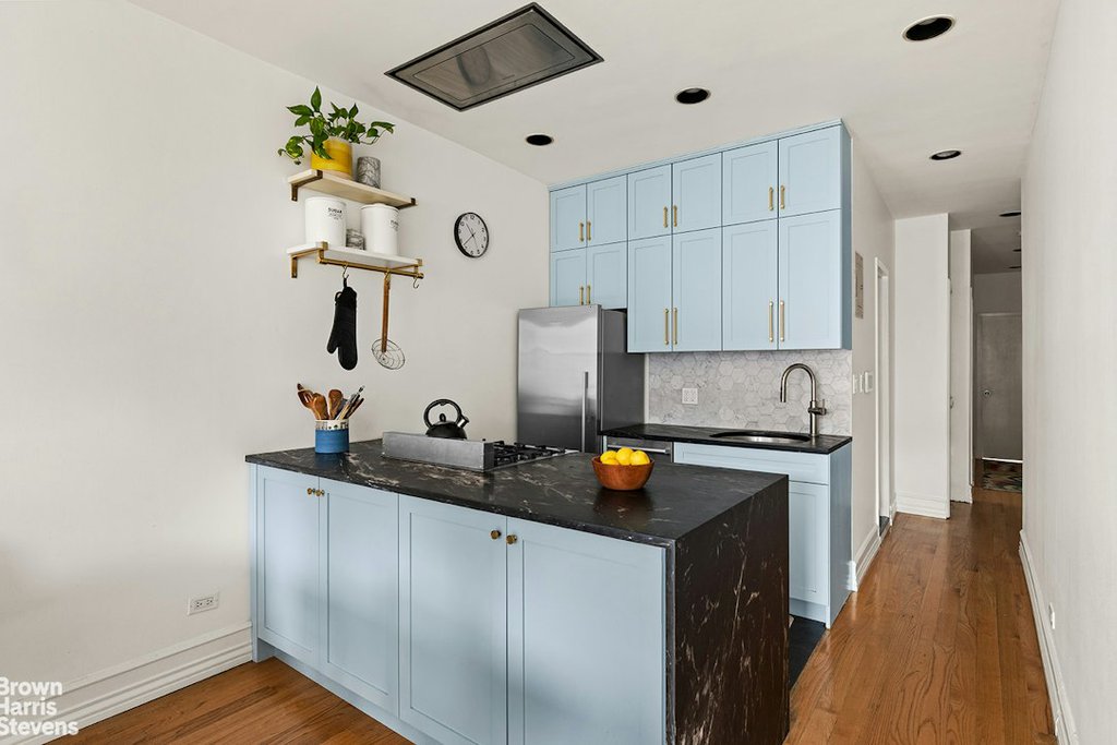 246 Fifth Avenue, Unit 4R photo 3