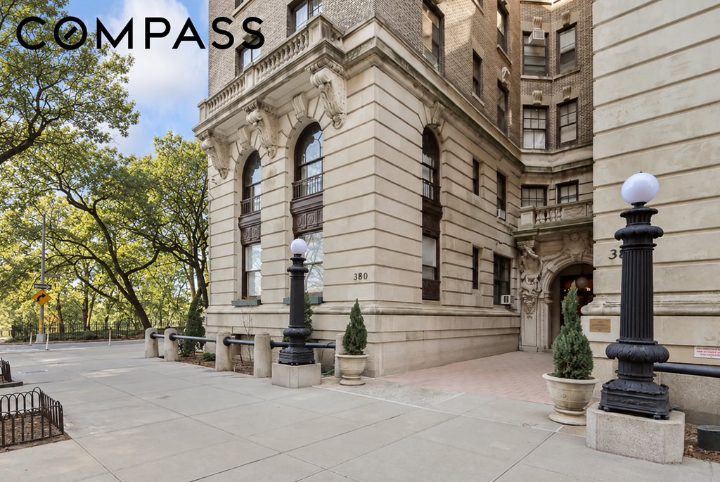 380 Riverside Drive, Unit 2LM photo 14