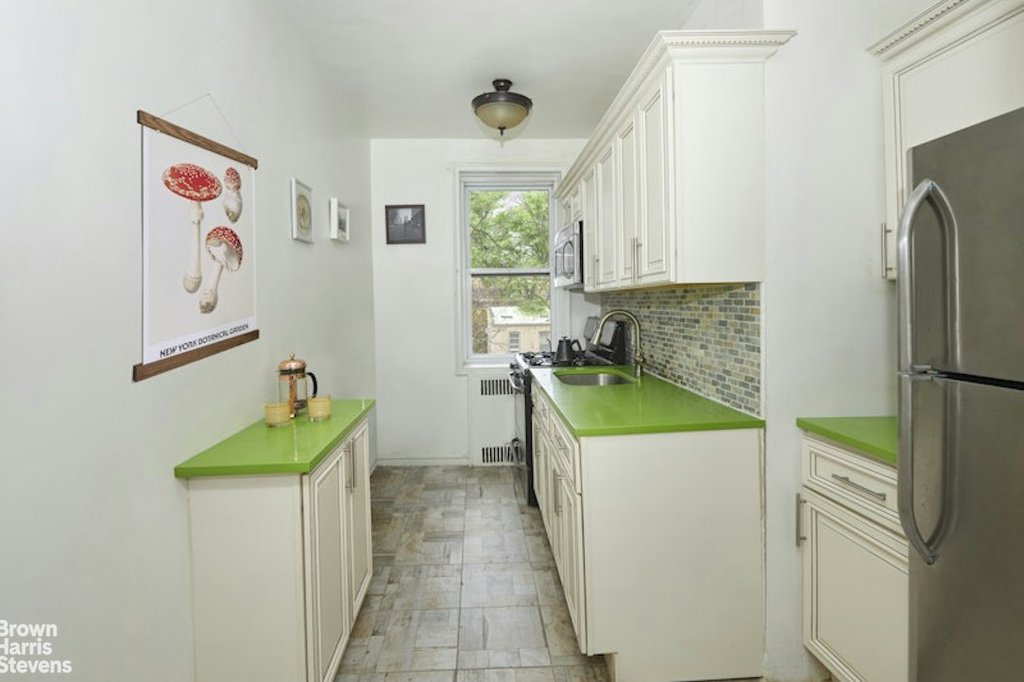435 Ocean Parkway, Unit 3K photo 2