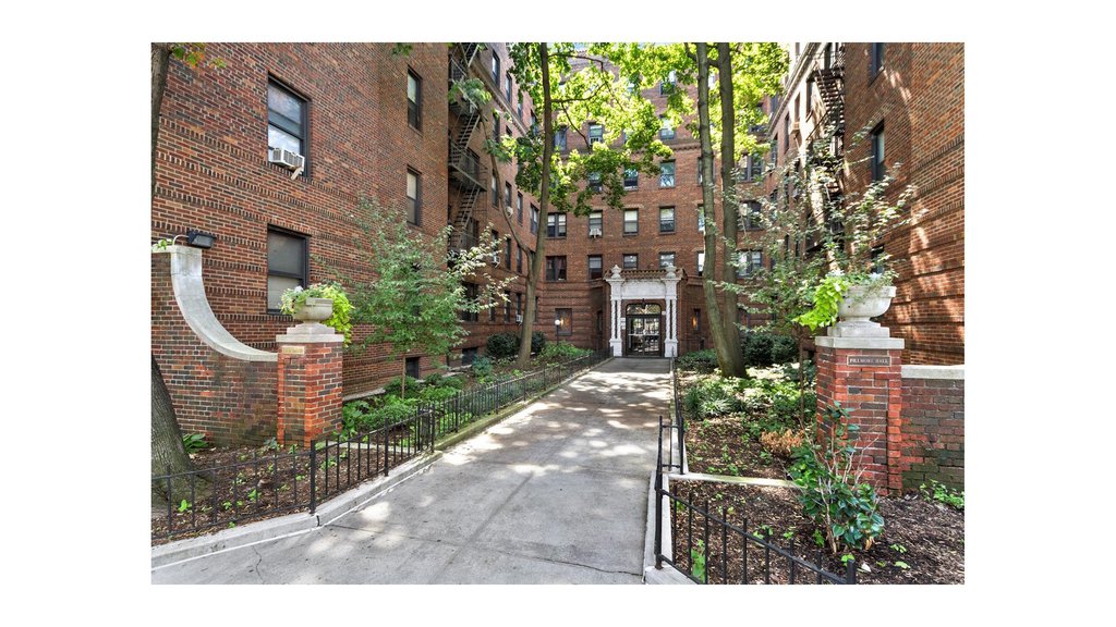 83-10 35th Avenue, Unit 6K photo 8
