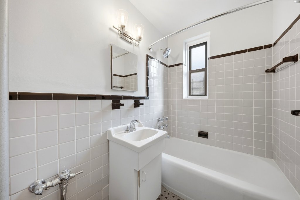 2860 Bailey Avenue, Unit 5H photo 13