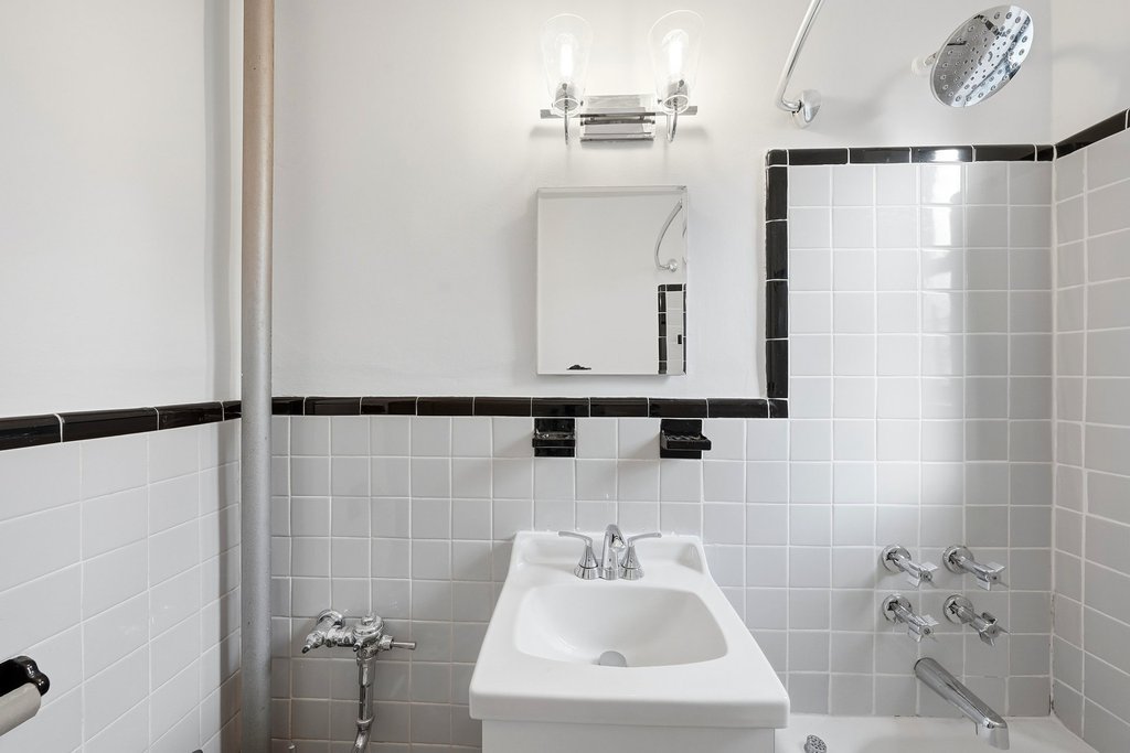 2860 Bailey Avenue, Unit 5H photo 14