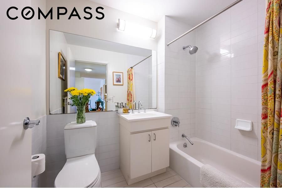1885 Lexington Avenue, Unit 6D photo 6