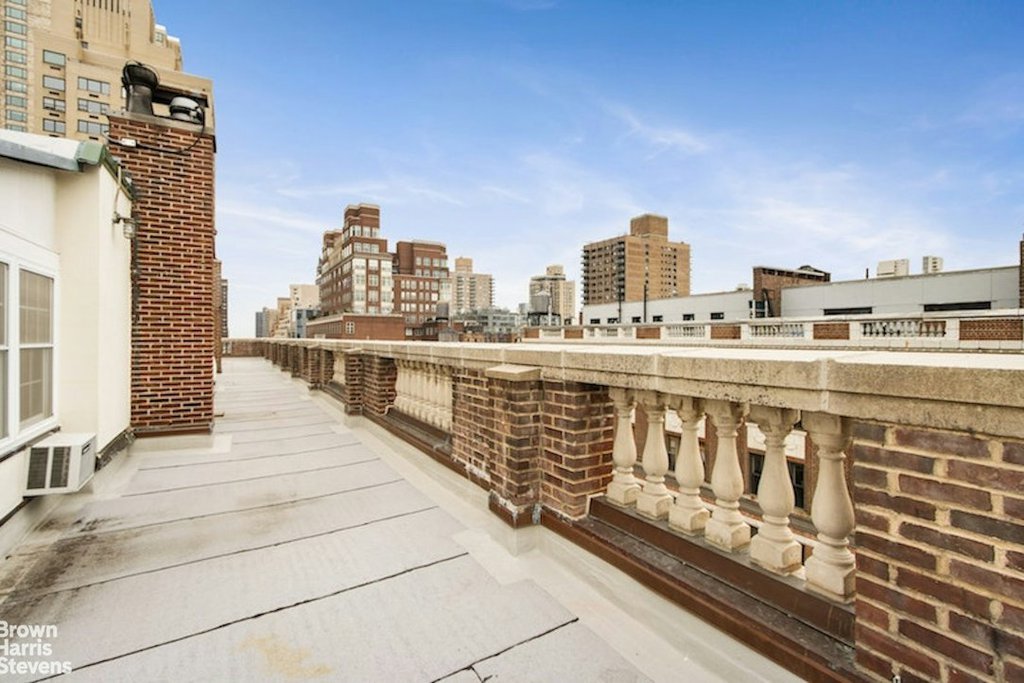 1060 Park Avenue, Unit PHB
