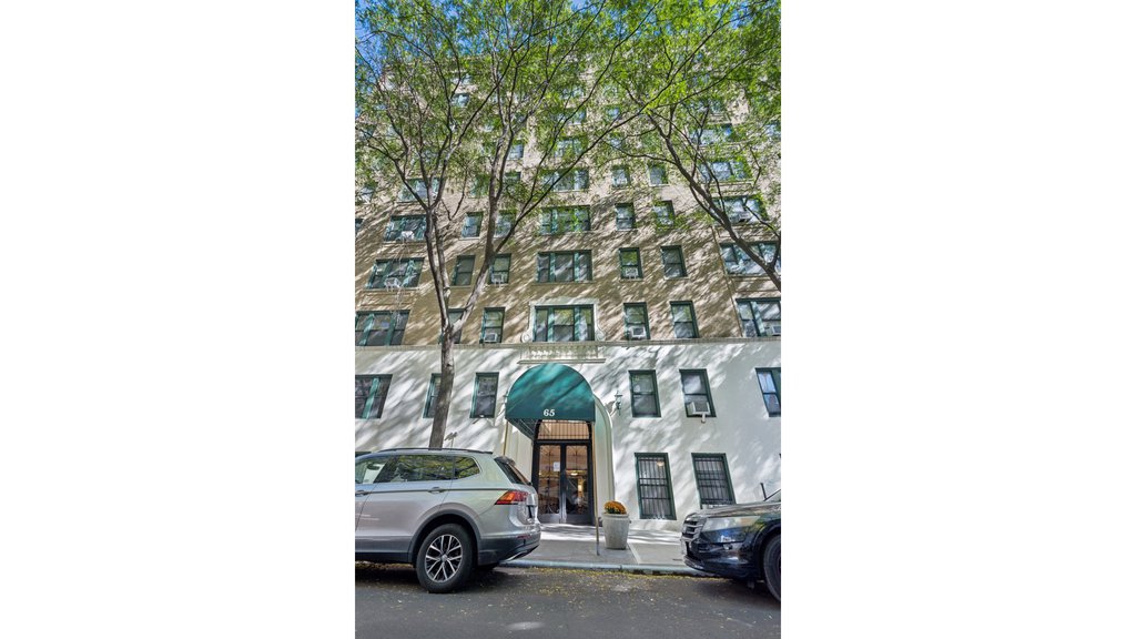 65 West 95th Street, Unit 8B photo 10