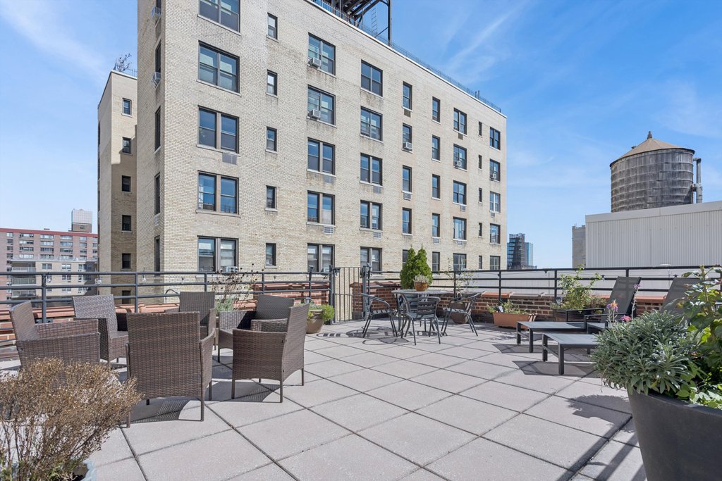 65 West 95th Street, Unit 8B photo 14