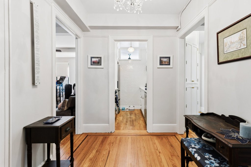 65 West 95th Street, Unit 8B photo 3