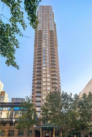 188 East 64th Street, Unit 2006 photo 15