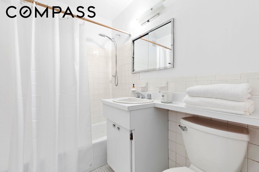2 Charlton Street, Unit 11B photo 5