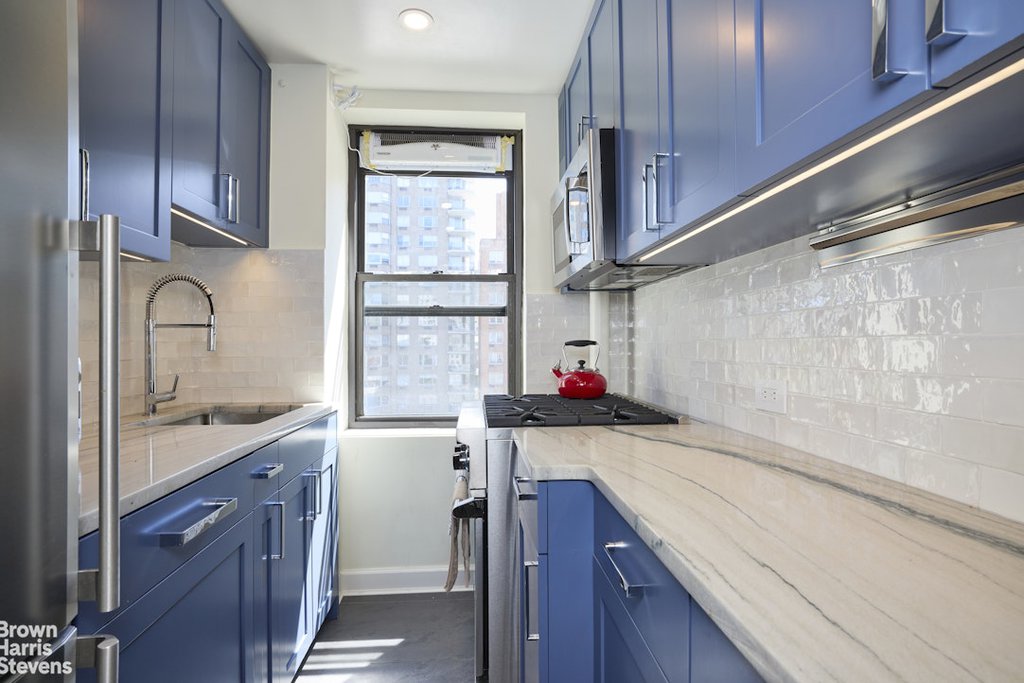235 East 73rd Street, Unit 9D photo 3